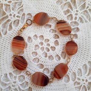Natural Agate Stone Bracelet Brown Tone 8.25 Inches Gold Tone Metal